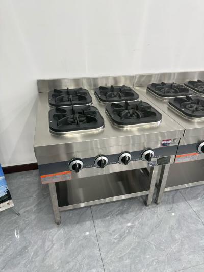 新品牌“厨主饪”系列煲仔炉。新外观，全铆结构，纸箱包装。